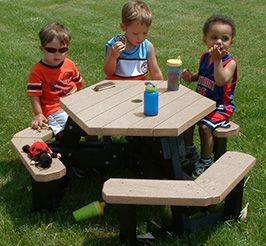 Youth Picnic table Youth Picnic table